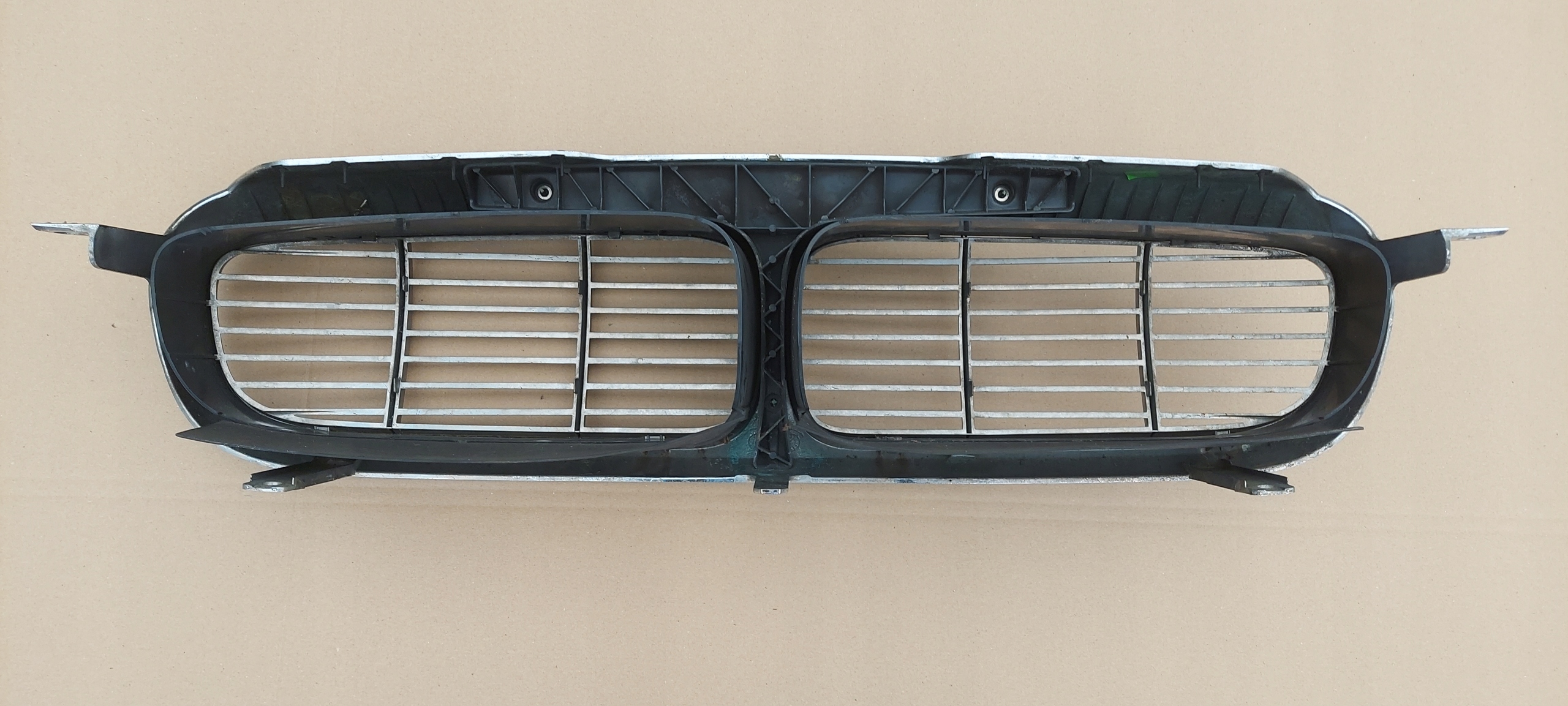 grille JAGUAR XJ 2W93-8A100