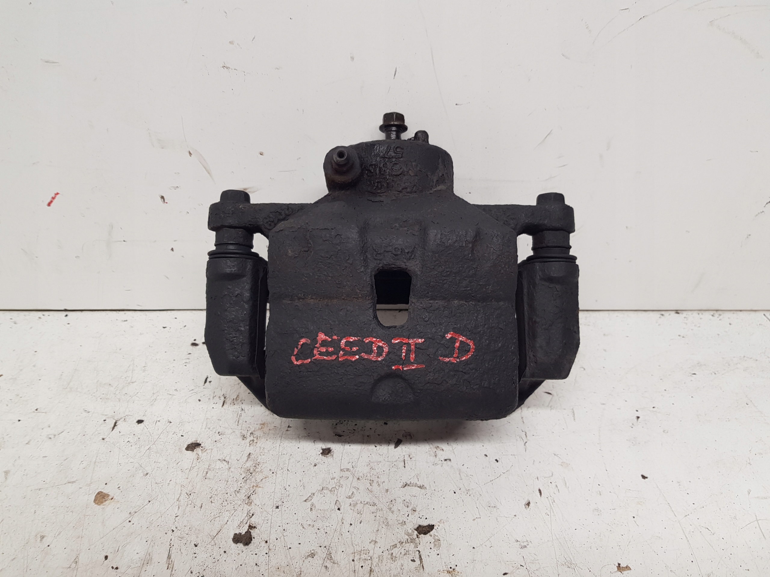 KIA CEED II I30 II caliper brake left right front 2012