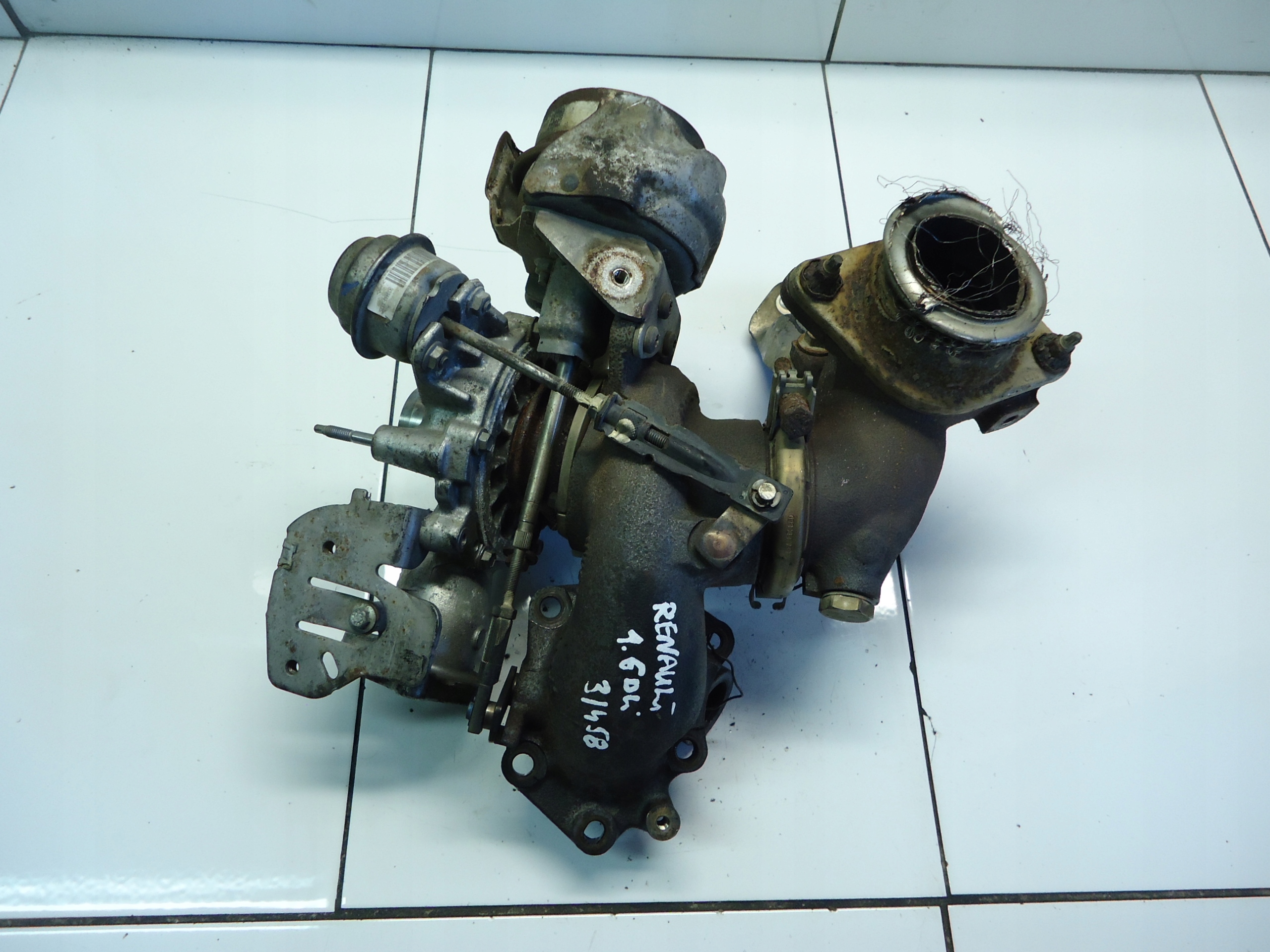 RENAULT TRAFIC III 1.6DCI turbo 8201371489