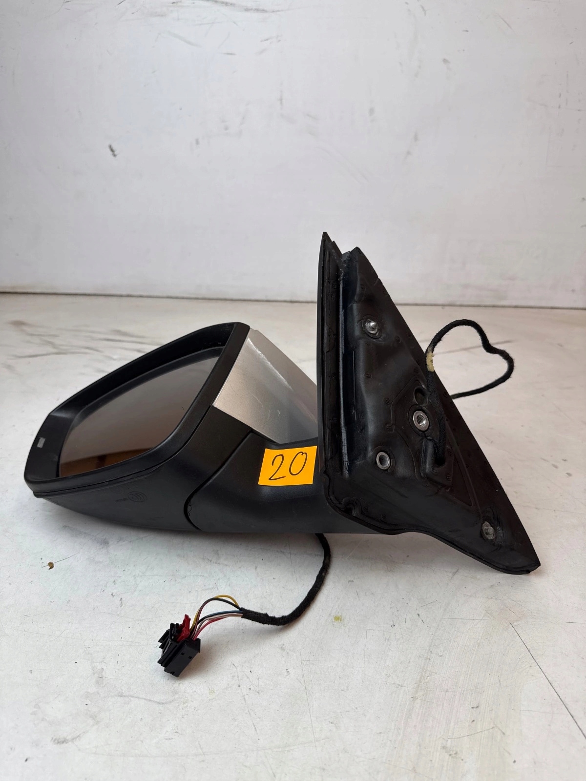 mirror front front left Skoda Octavia III 6 PIN UK