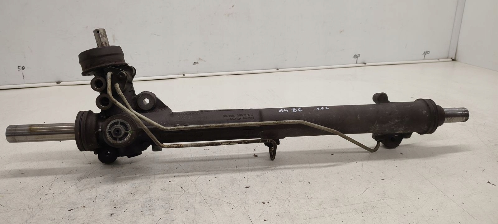 Boîte direction Audi A4 B6 1,6 8V MPI