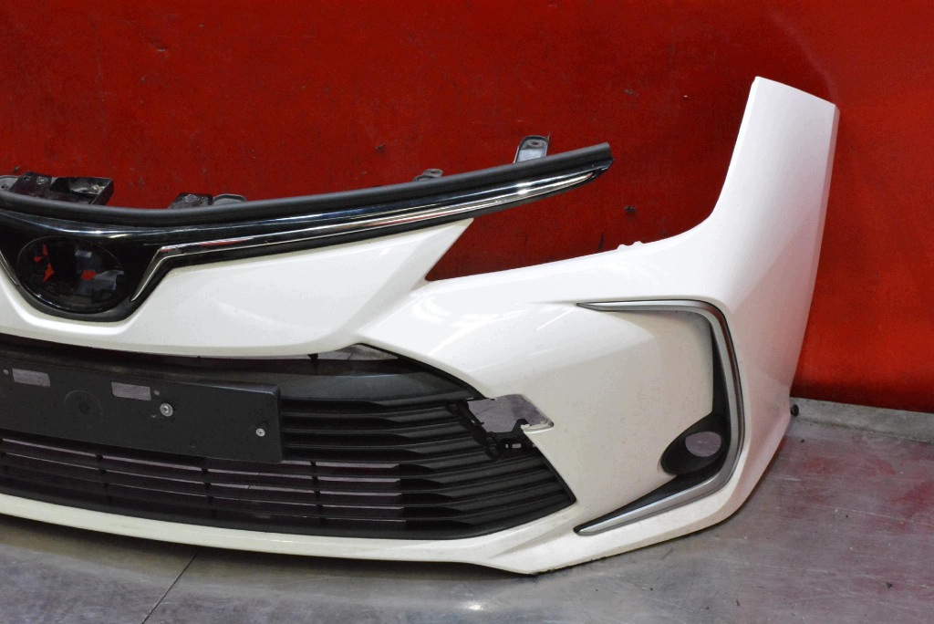 bumper front front 040 PDC TOYOTA COROLLA E21 18-25