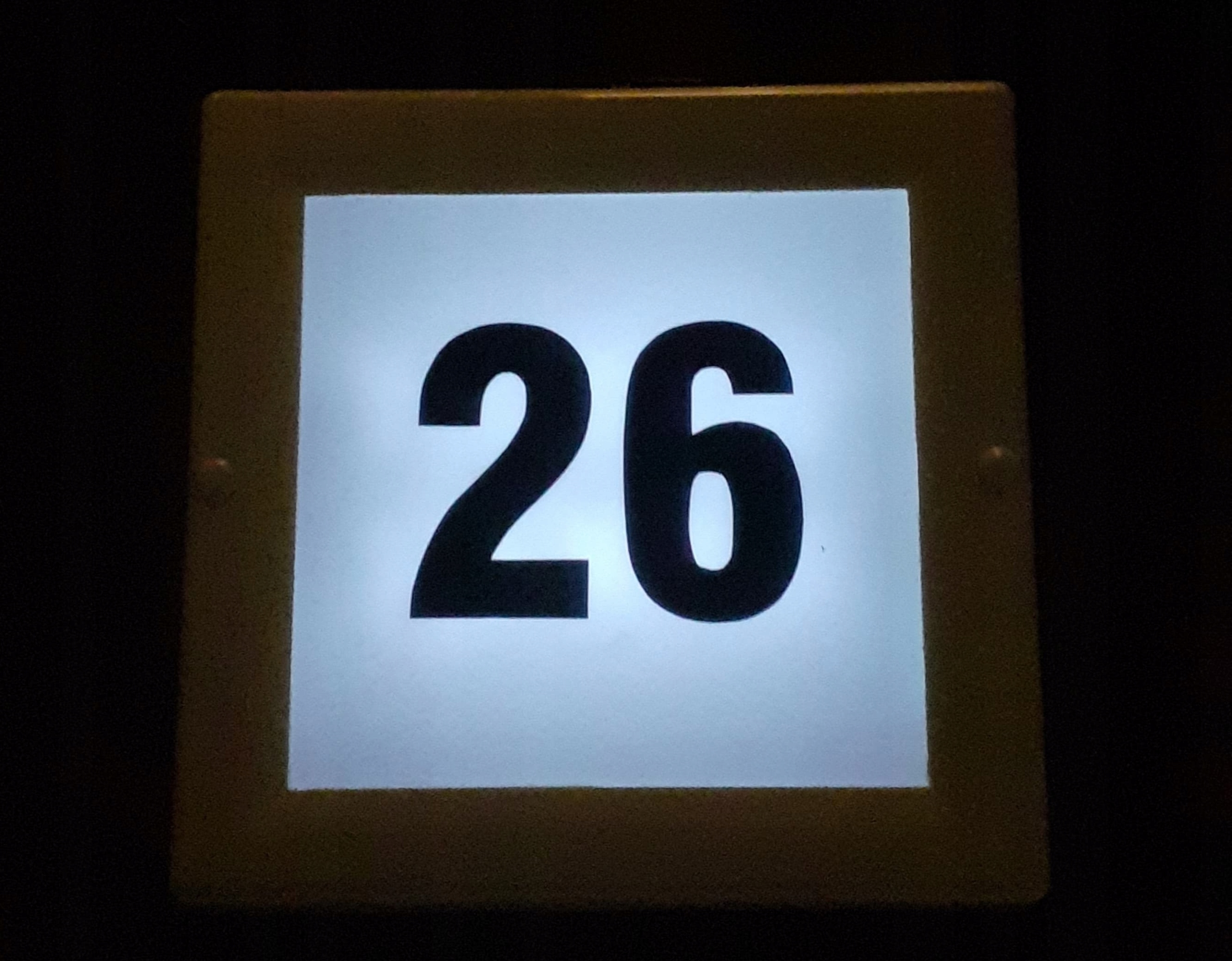 Solarny numer domu LED tablica adresowa 23x23cm Marka B&R