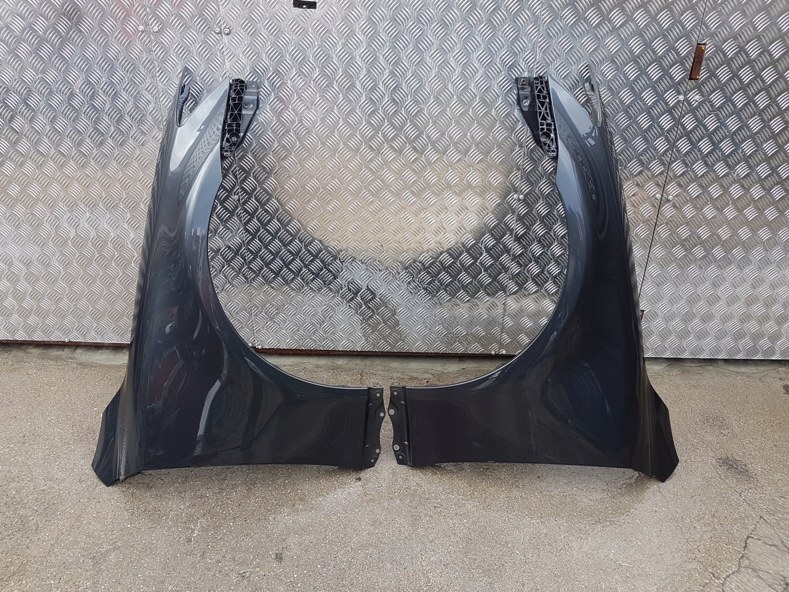 PARAFANGO SINISTRA LEXUS IS220 IS250 LIFT 09-13