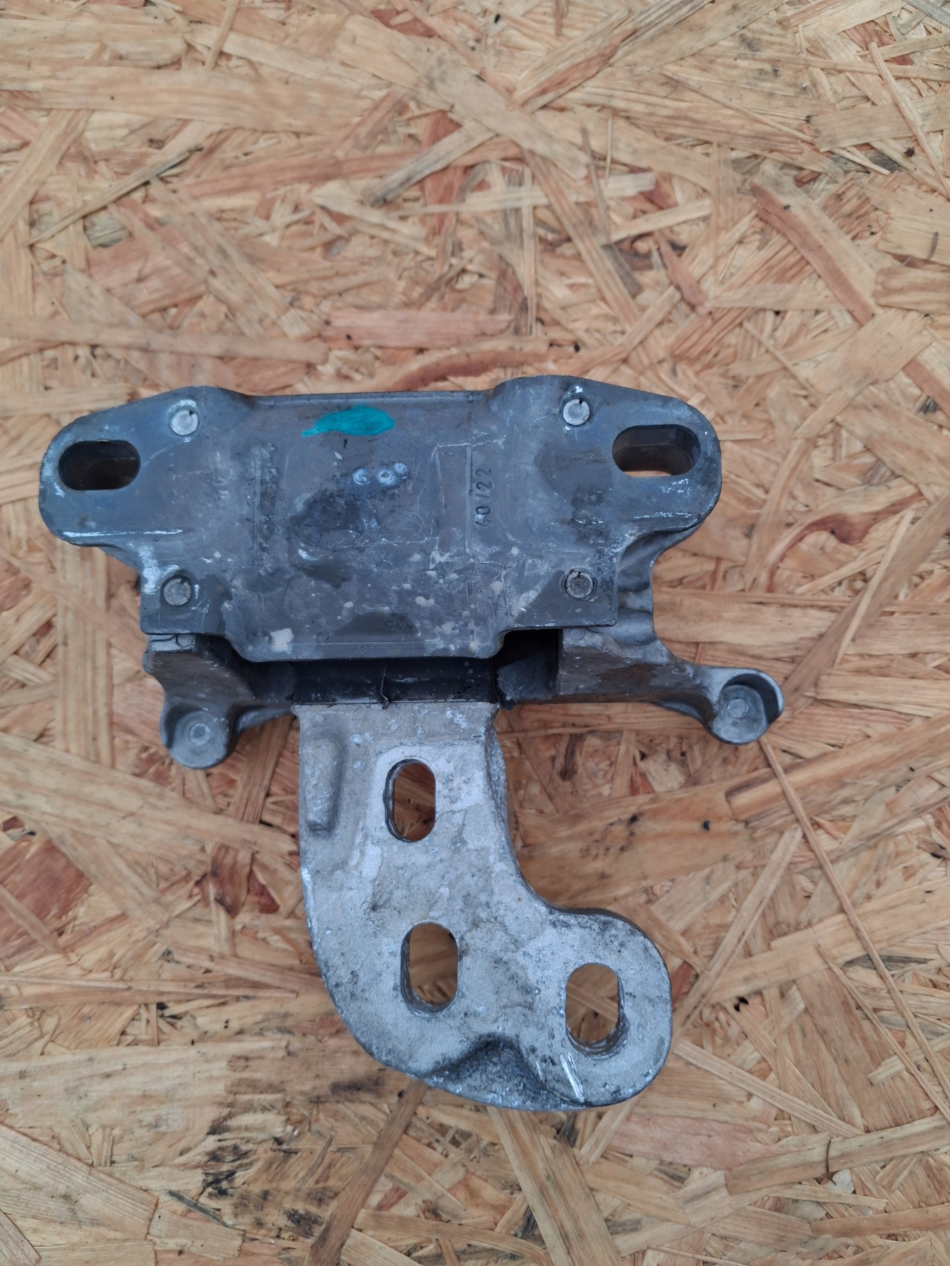 holder engine mount FORD TRANSIT COURIER 1.5 TDCI JT767M121AB