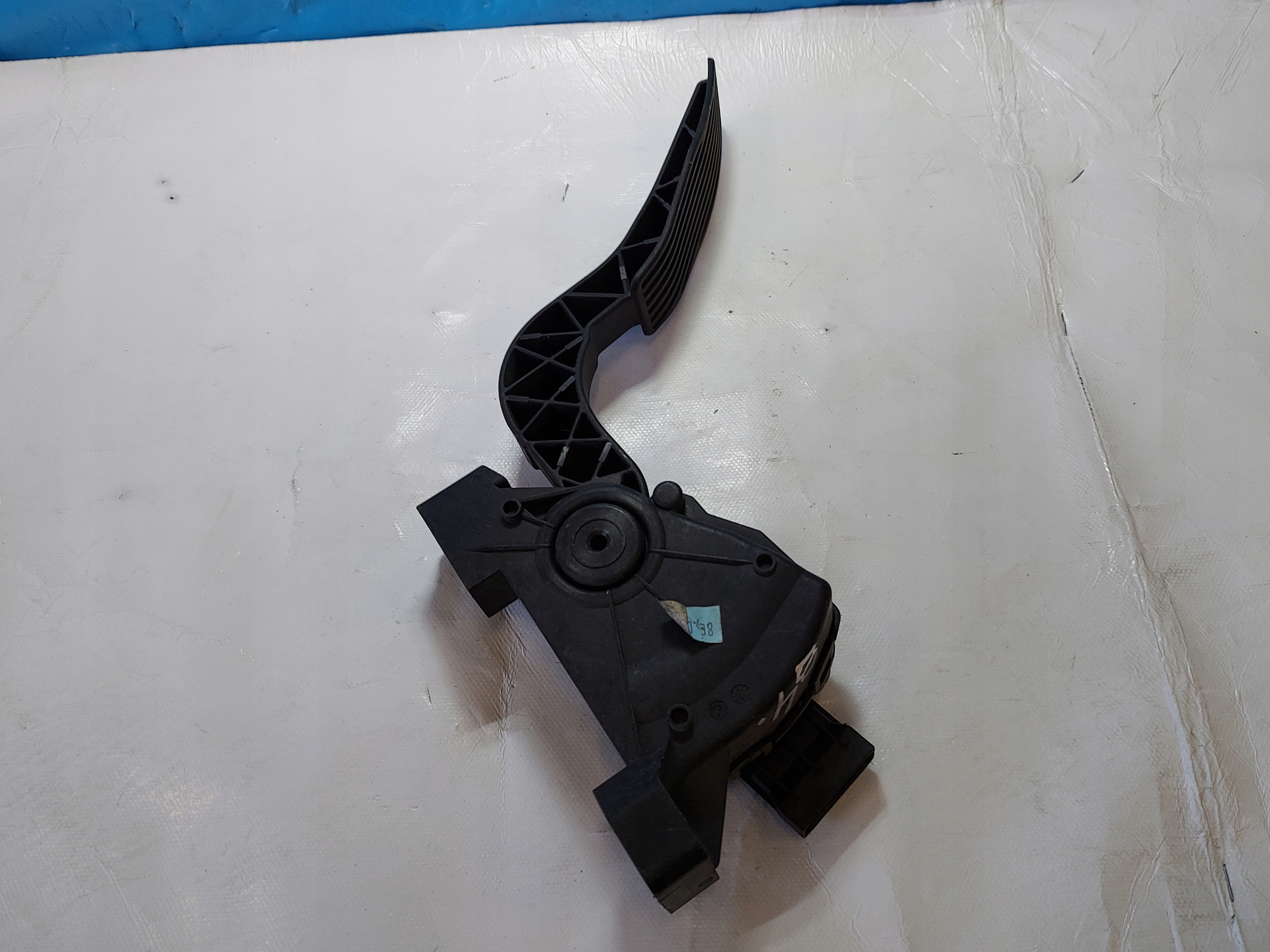 accelerator pedal CROMA II JTD 6PV00832202