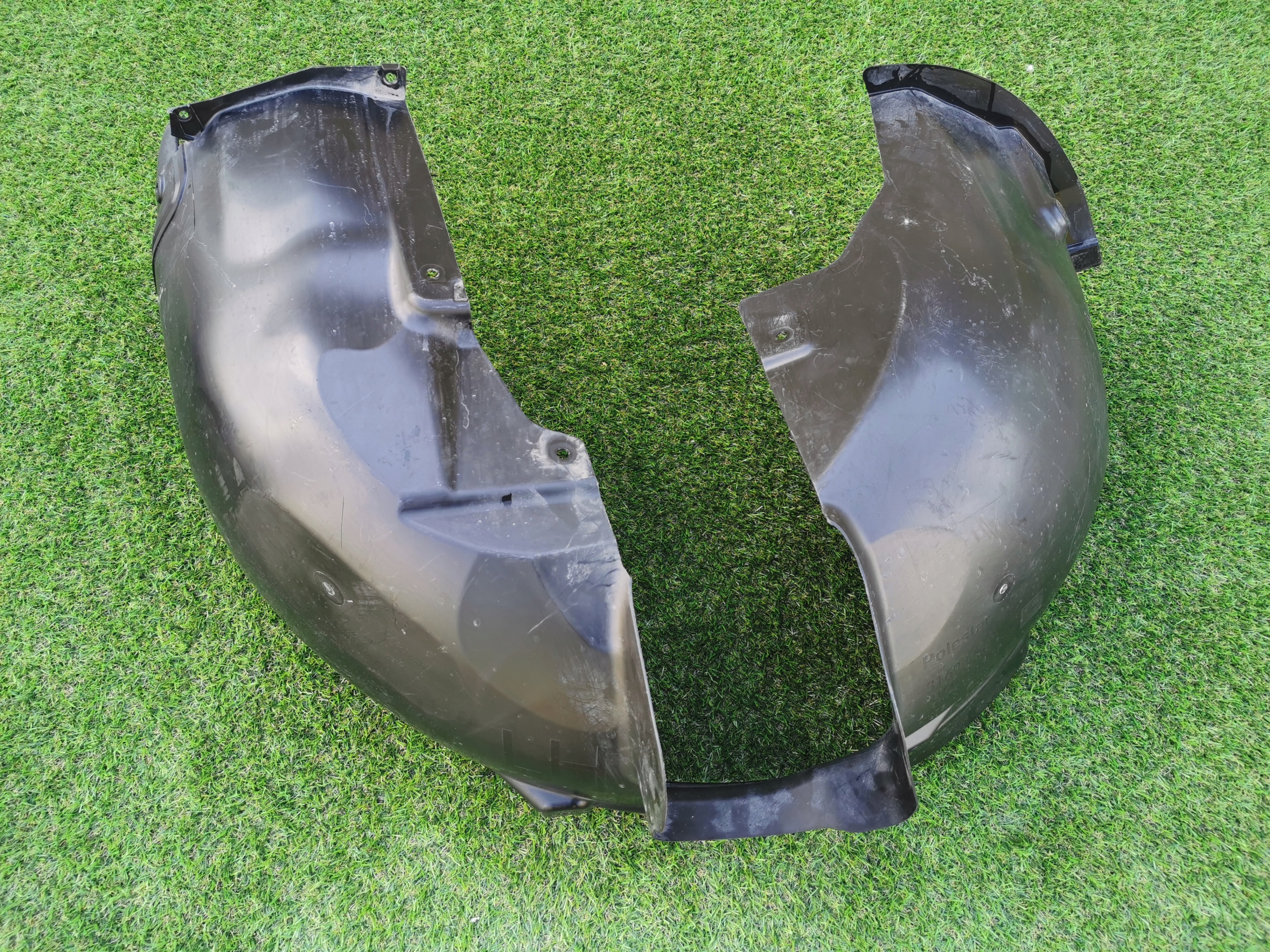 VOLVO POLESTAR II NADKOLE LEWE PRZOD całe! Strona zabudowy przednie lewe