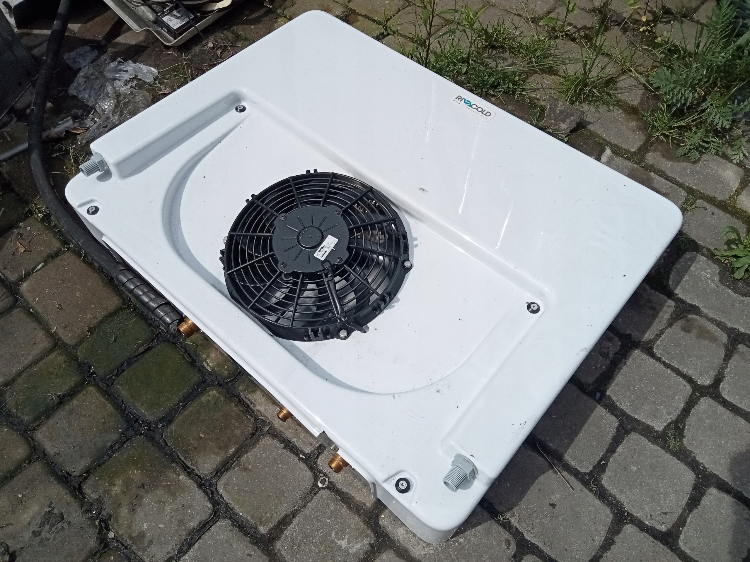 AGREGAT CHŁODNICZY RIVACOLD SUPER STAN Typ samochodu Niezdefiniowany Samochody ciężarowe Samochody dostawcze