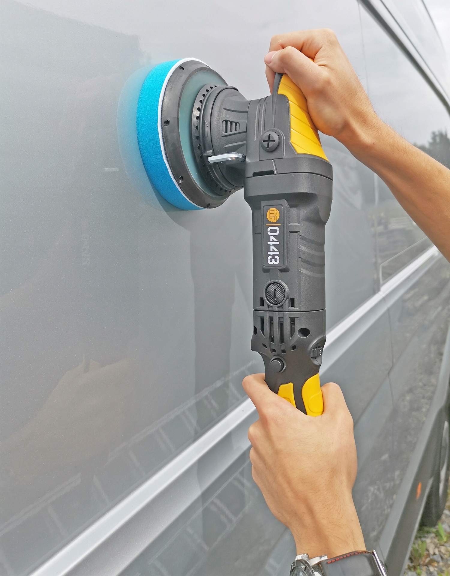 POLERKA SAMOCHODOWA OSCYLACYJNA MIMOŚRODOWA GĄBKI Średnica tarczy (mm) 150 mm