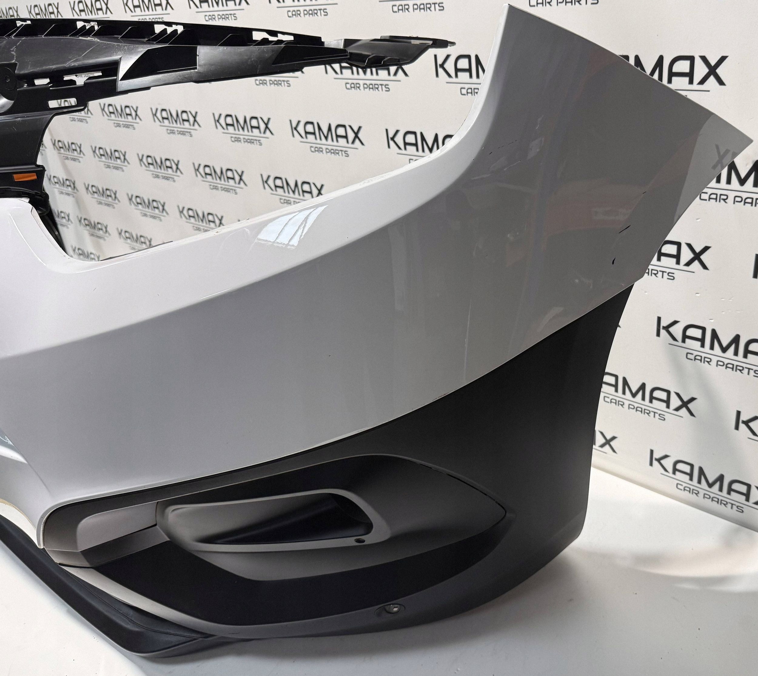 front bumper TOYOTA PROACE CITY 19- PDC original 9836021880