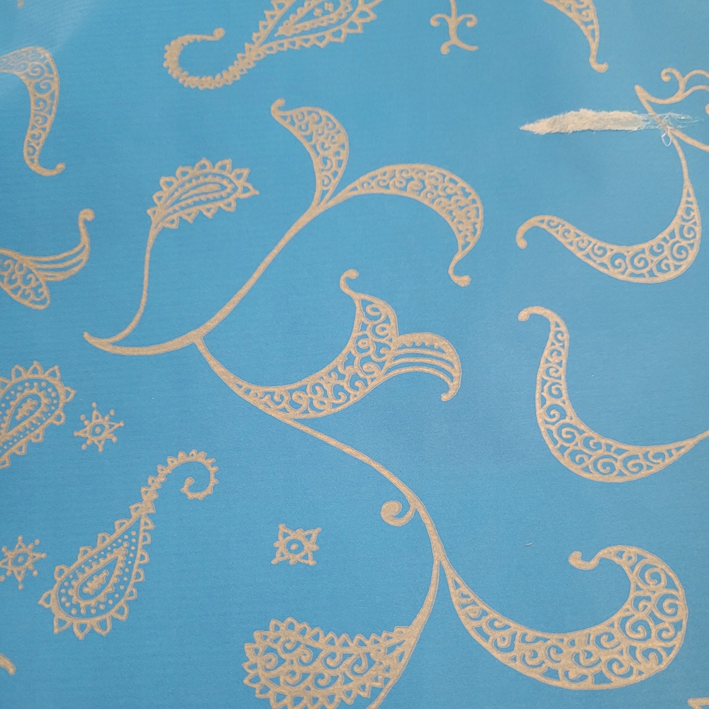 

Papier do pakowania 57cmx2m 2m387