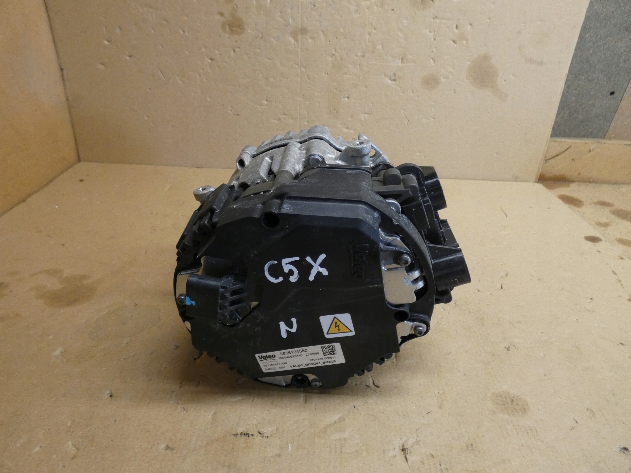 Citroen C5 X C5X 2023 Alternator 1.2 THP 10XRAB / 9856134580 BDB