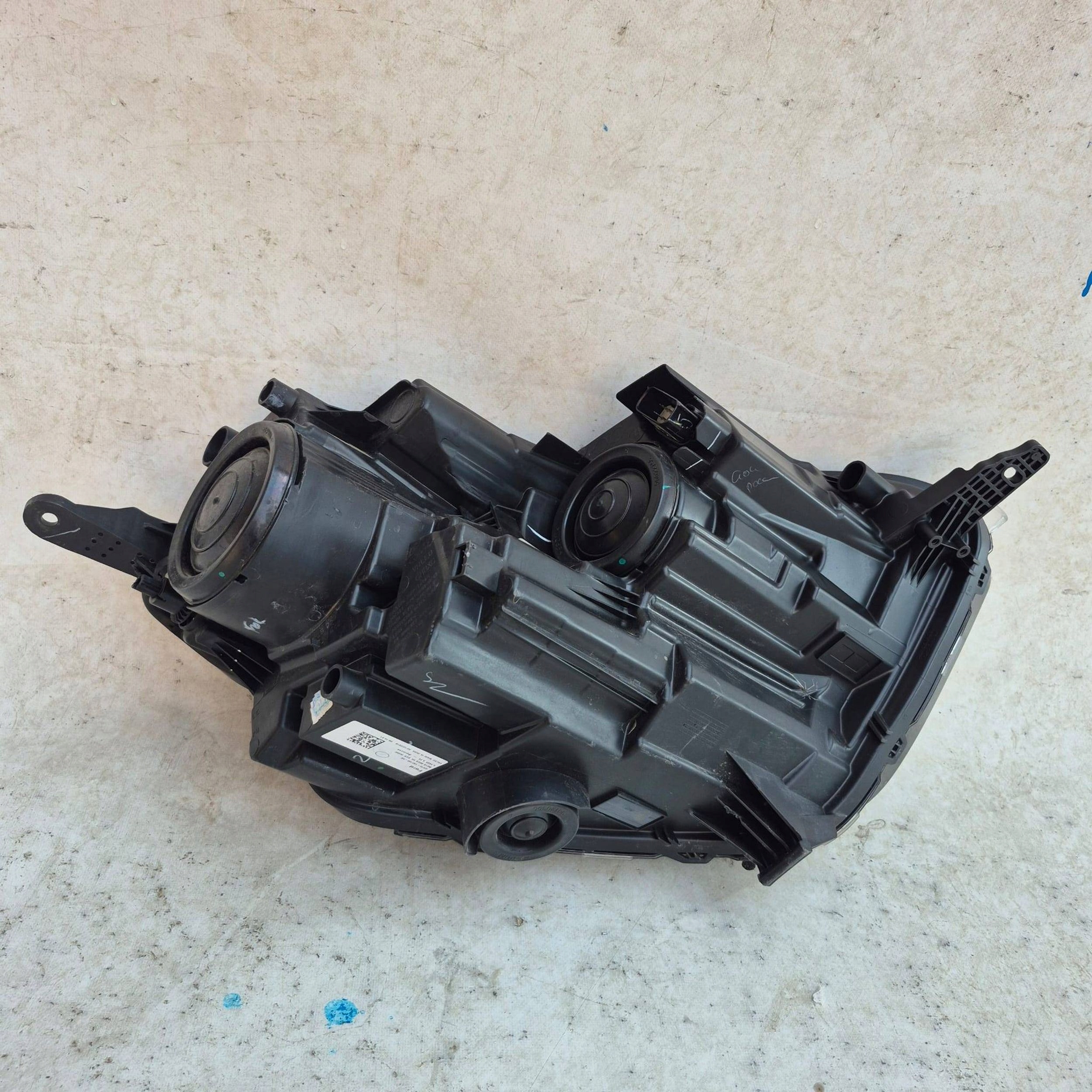 FORD ECOSPORT II 2 LIFT 17- light left front front GN15-13D155-HE CIEMNA