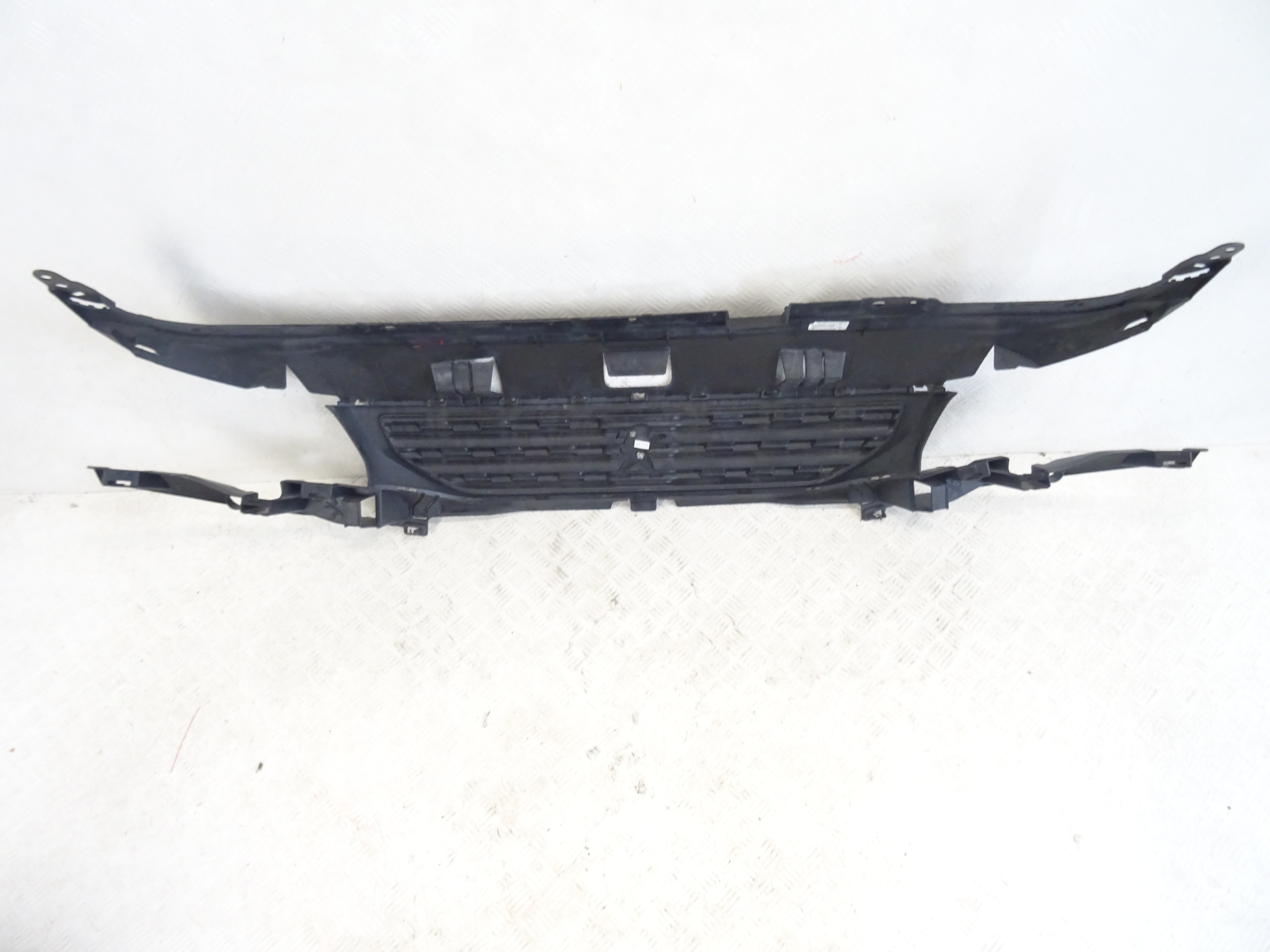 grill grille front front PEUGEOT PARTNER IV 4 9818281980
