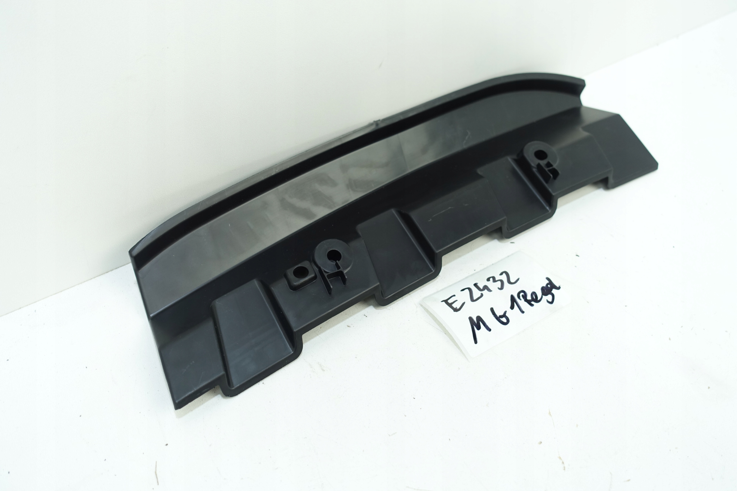 spoiler under the window right HYUNDAI IX20 86154-1K800