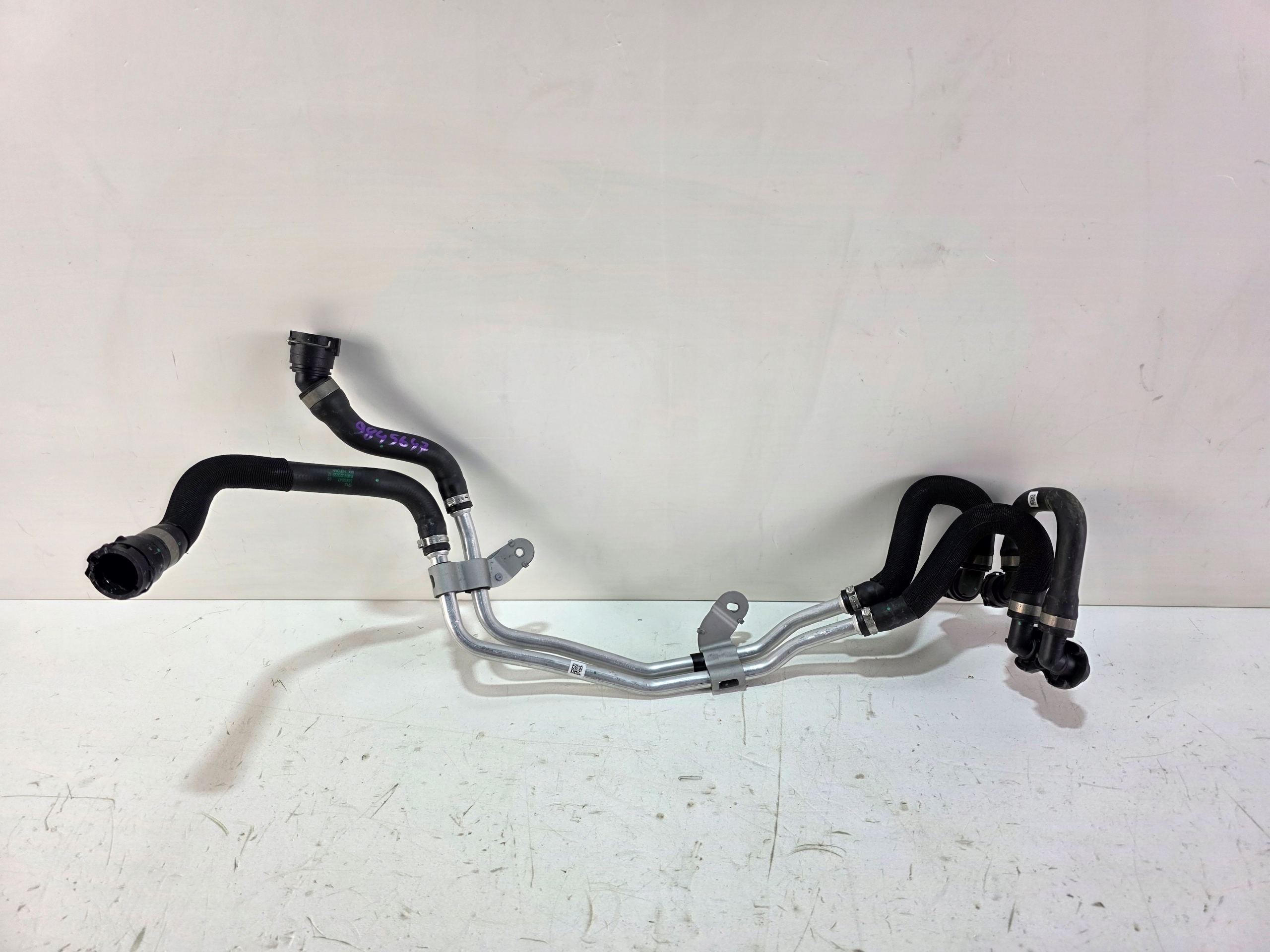 crijevo prijenos vode BMW X7 G07 LCI 9845647