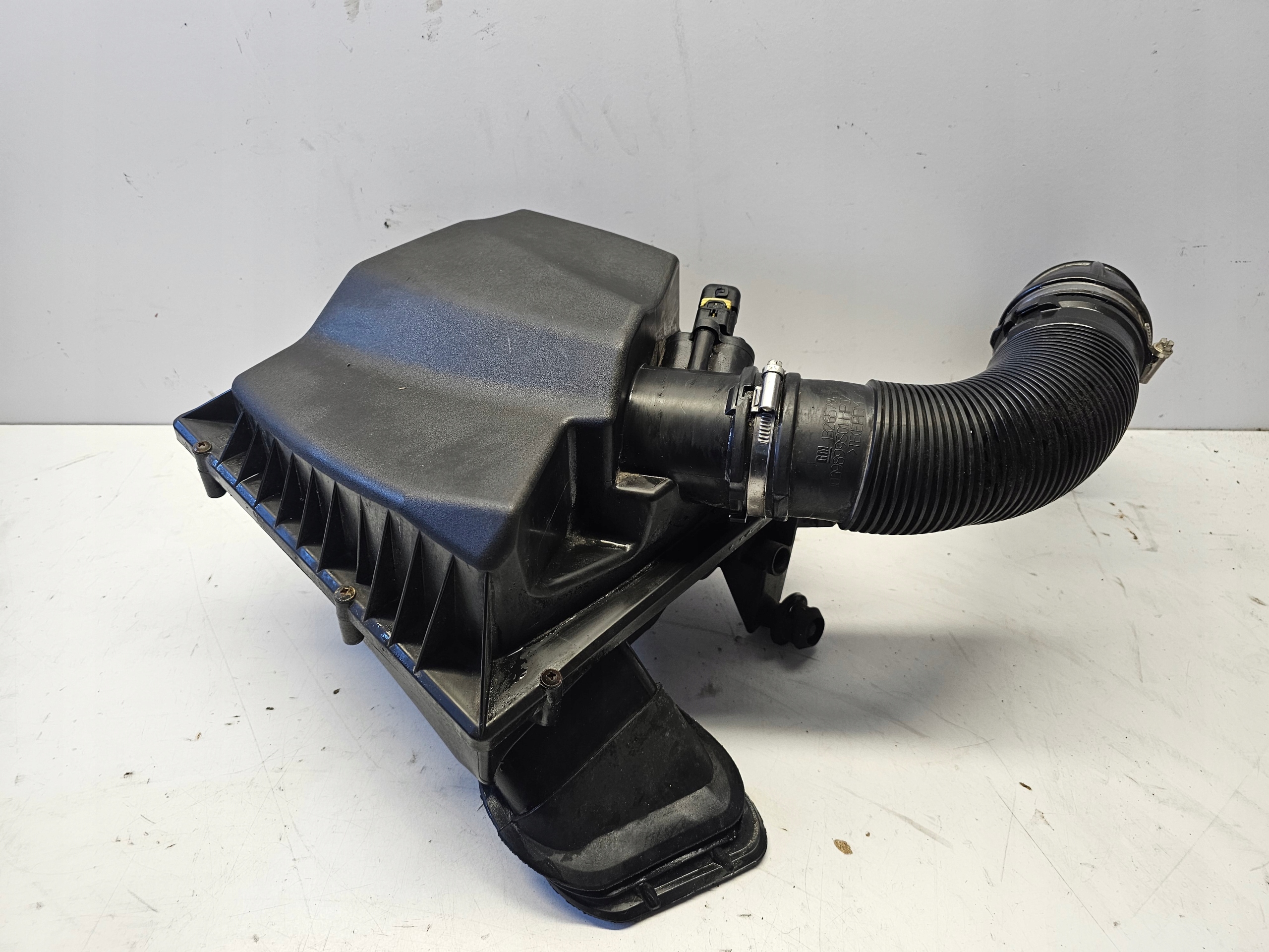 OPEL ASTRA J Gehäuse filter luft 1.4T