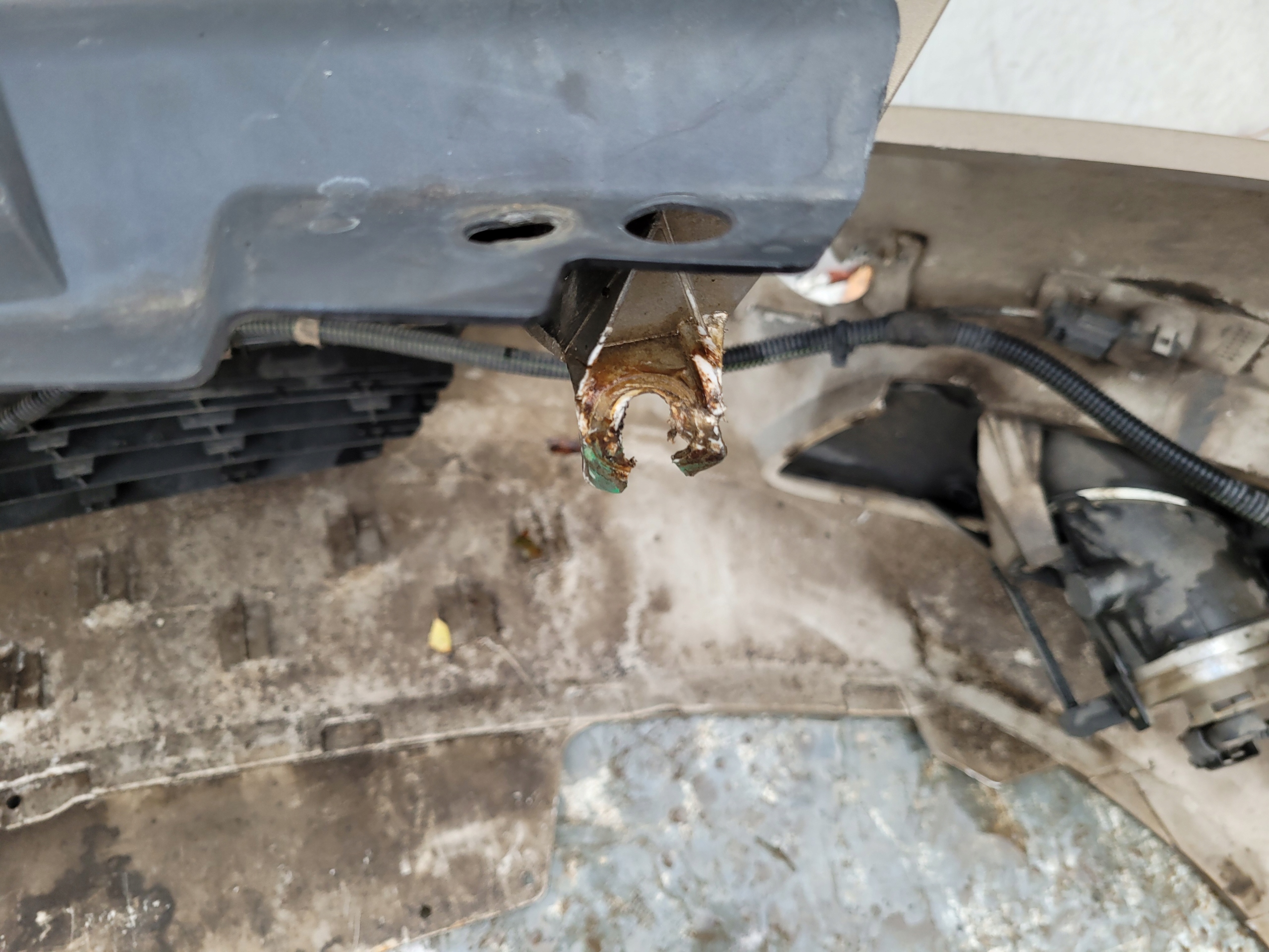 Opel Zafira B 2 II lift 08- Frontstoßstange vorne