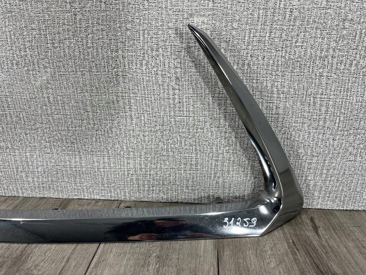 LEXUS CT 2017-> moulding CHROM GRILLA lower 53122-76020