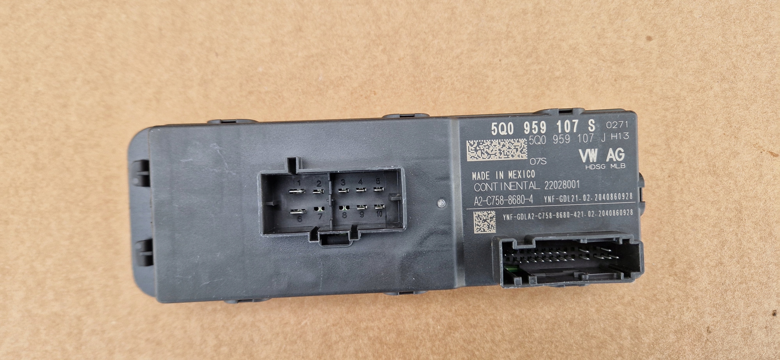 module control unit bonnet 5Q0959107S VW AUDI SKODA