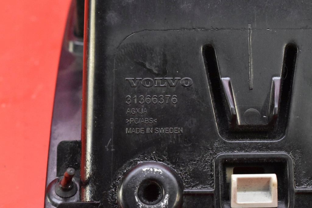 бардачок водители европа 31366376 volvo S90 2 II 16-20