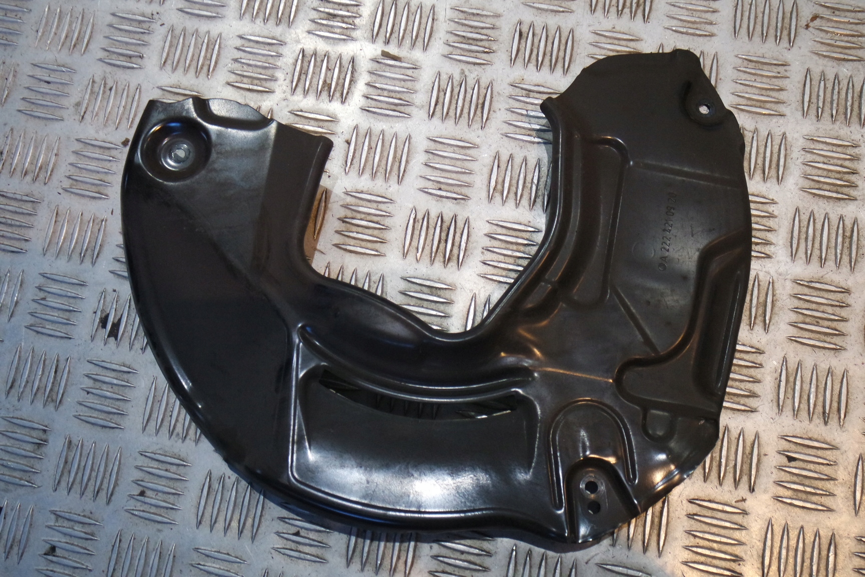 Крышка тормозного диска MERCEDES A2224210920