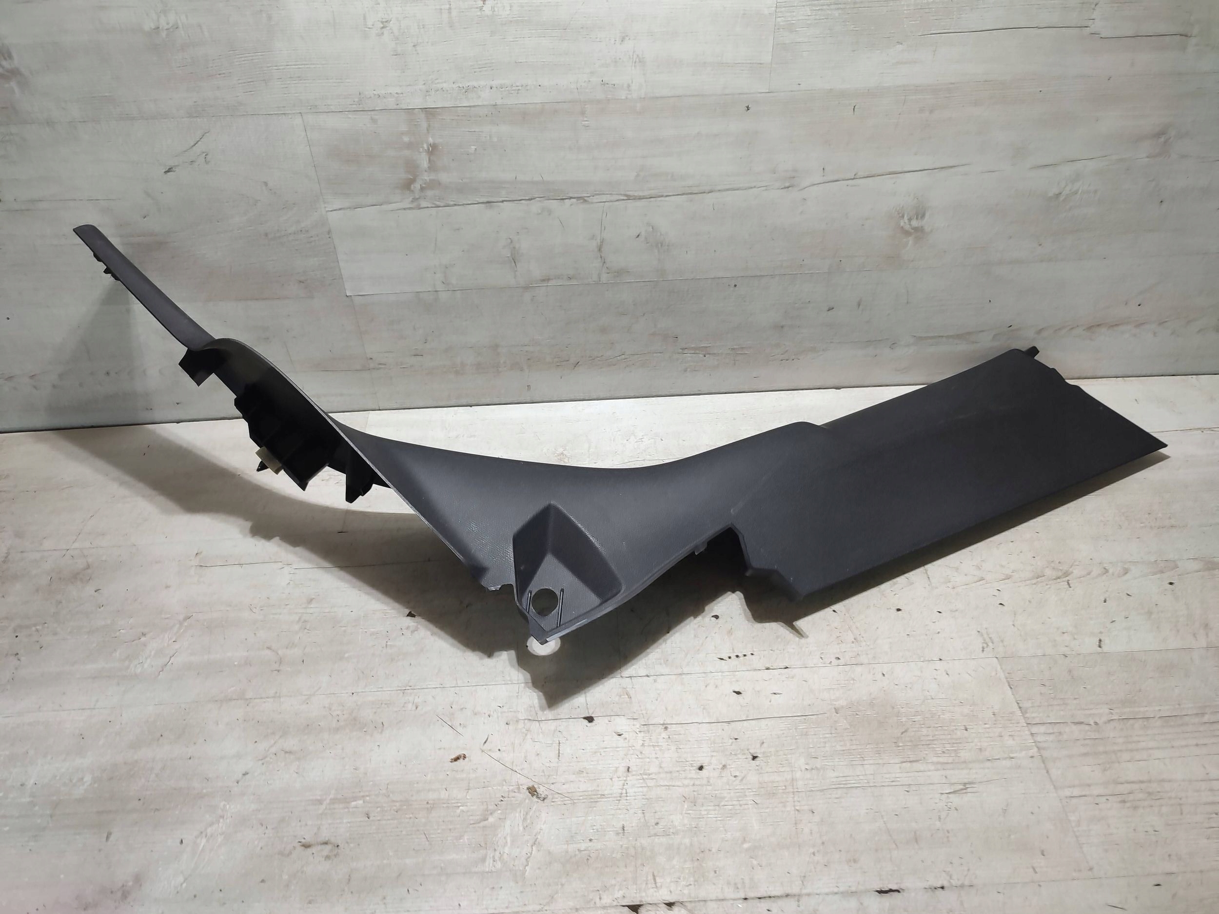 Peugeot 308 2019 rear part side right moulding threshold rear