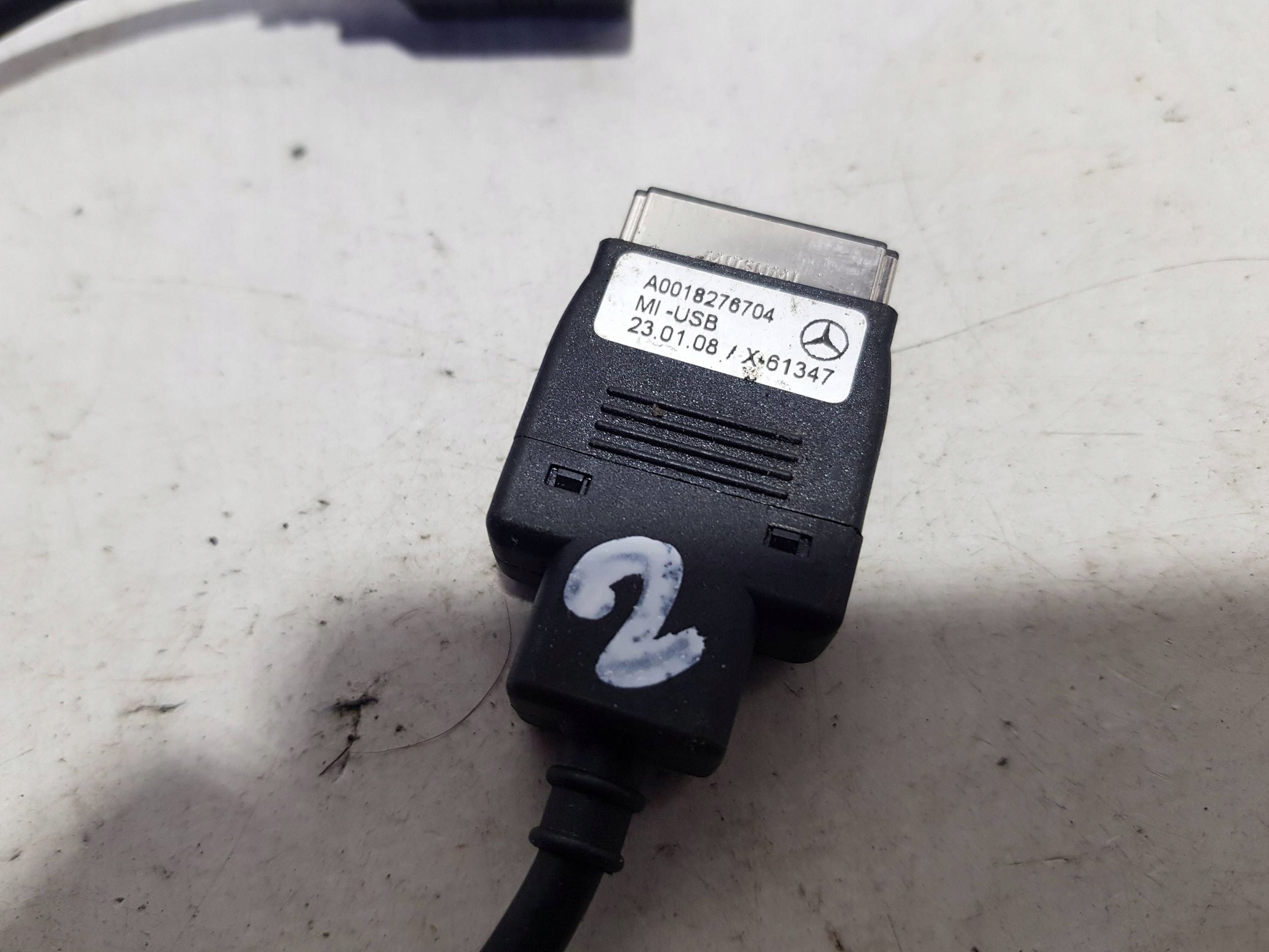 adapter USB KABEL prijenos Mercedes C W204 0018276704