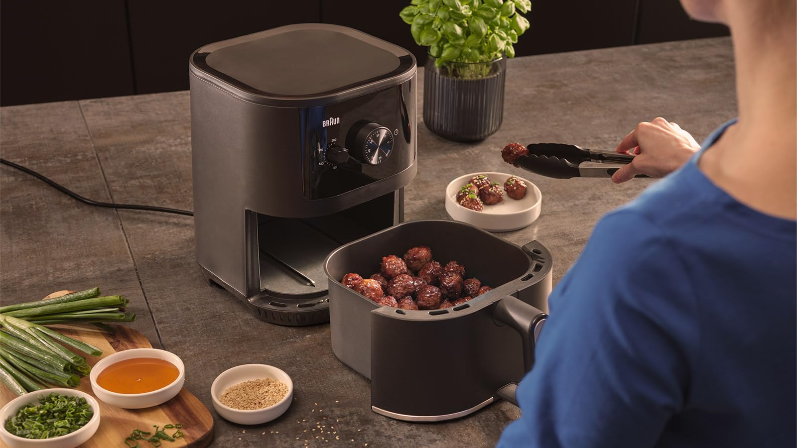 BRAUN HF3000 Frytkownica Beztłuszczowa Manualna Gorące Powietrze — miniatura 4
