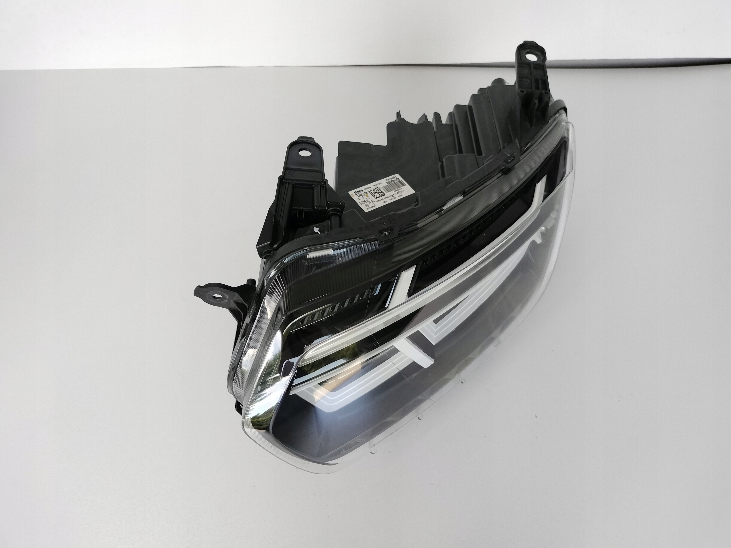 light left REFLEKTOR DACIA DUSTER II LIFT FULL LED