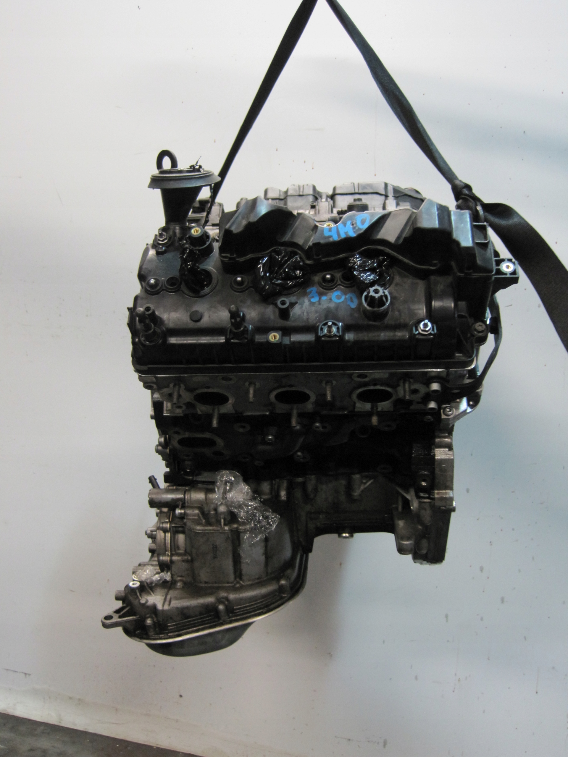 engine motor unprotected AUDI Q7 4M0 3,0TDI DPX