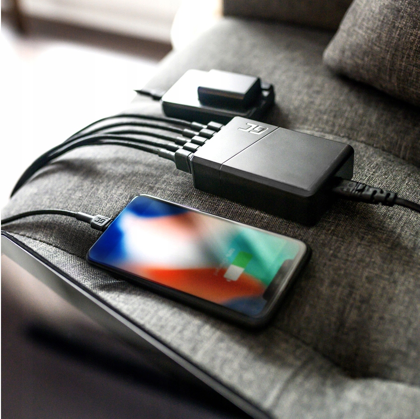 ŁADOWARKA SIECIOWA SZYBKA GC 52W 5x USB 5 PORTÓW WYCISKACZ DO PASTY Stan opakowania oryginalne