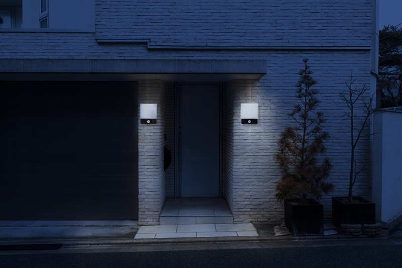 CZARNY KINKIET LAMPA LED ZEWNĘTRZNA ŚCIENNA ELEWACYJNA CZUJNIK RUCHU IP65 Styl nowoczesny