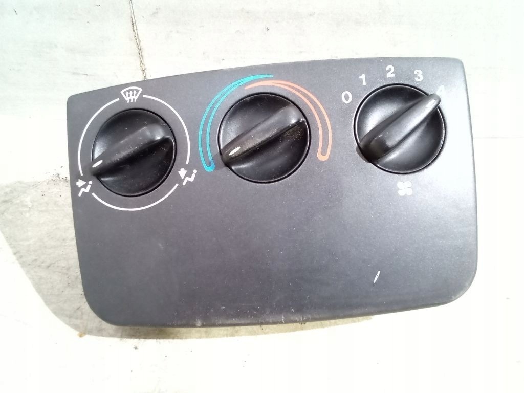 Ford Fiesta MK4 control panel air conditioning devices 96FP19A522DA