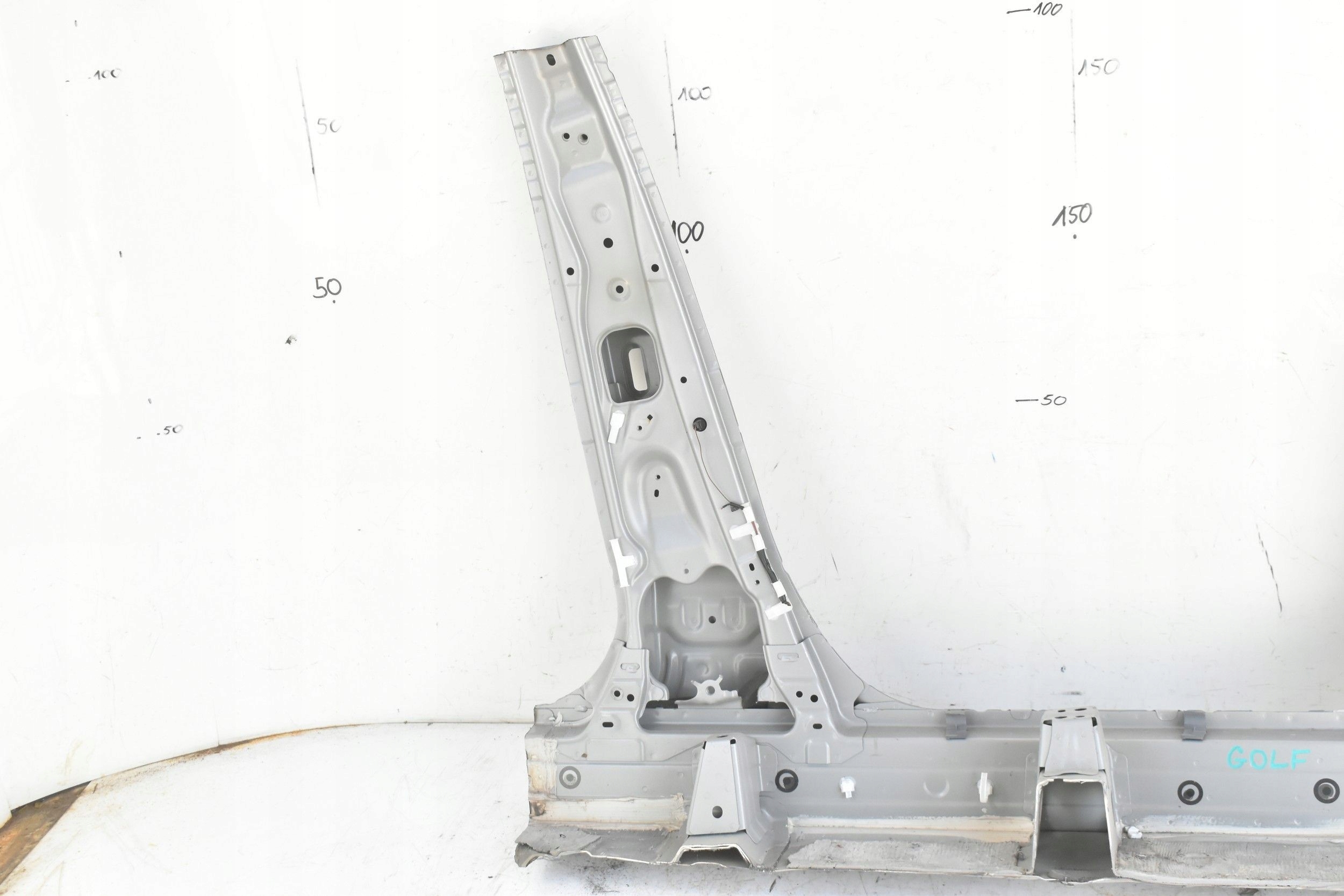 PRÓG LEWY PRZÓD SŁUPEK TOYOTA C-HR CHR I 16- Kolor srebrny