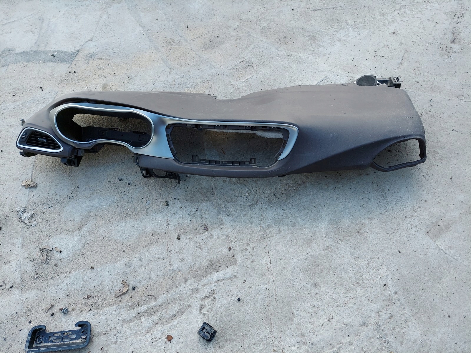 PACIFICA 2016-2021Г ПРИБОРНАЯ ПАНЕЛЬ КАБИНА