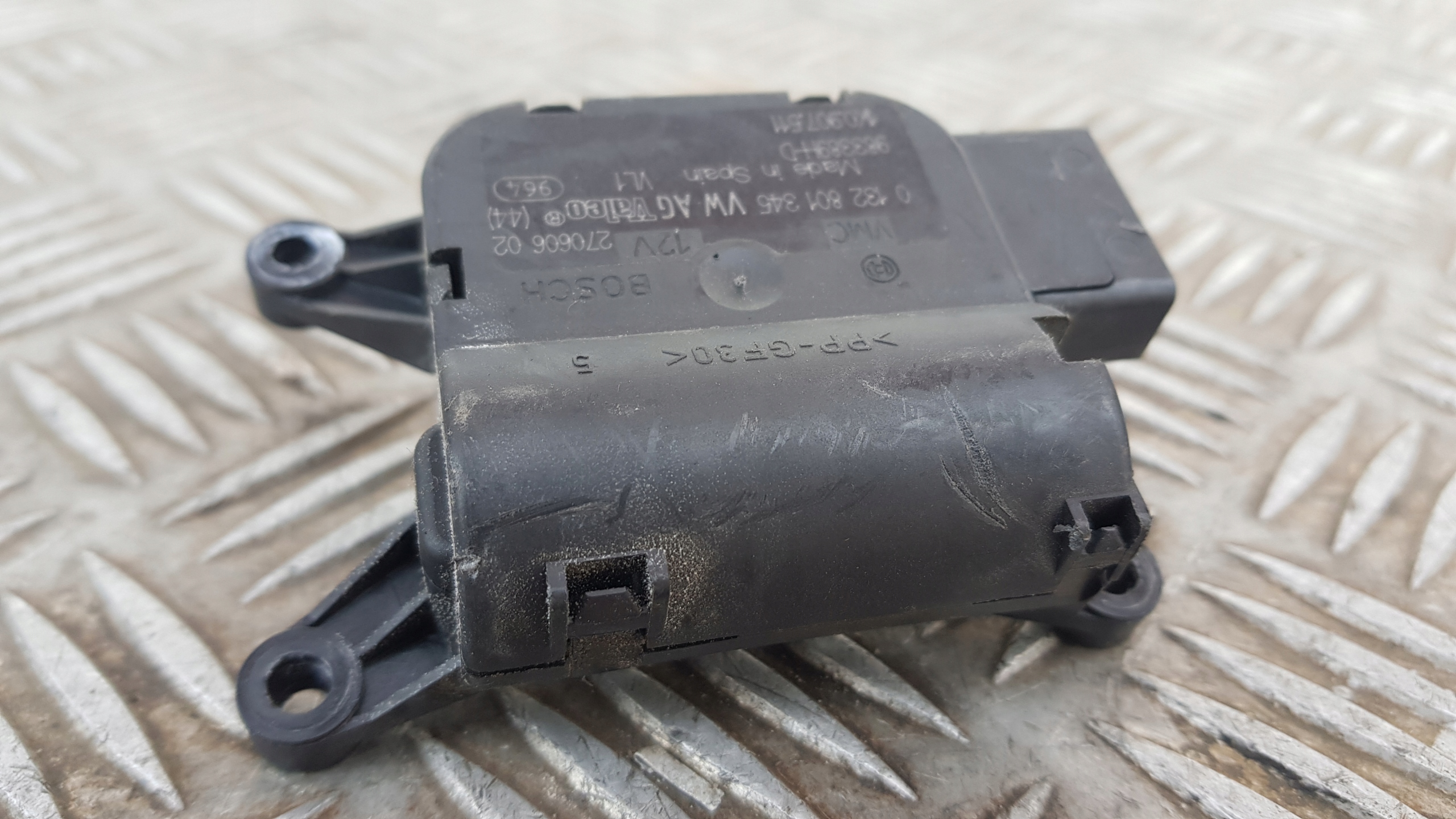 AUDI A3 8P GOLF V Micro moteur Bloc de chauffage complet 0132801345