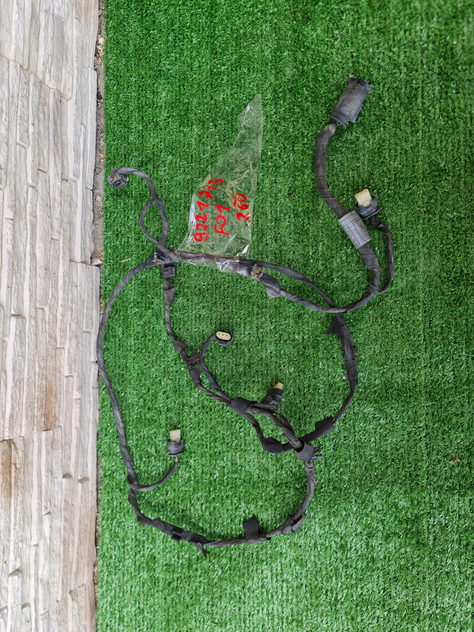 Установка PDC BMW 7 F01 9221713