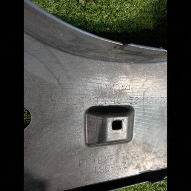 front bumper front TOYOTA AURIS II LIFT 15- NR.Z9470