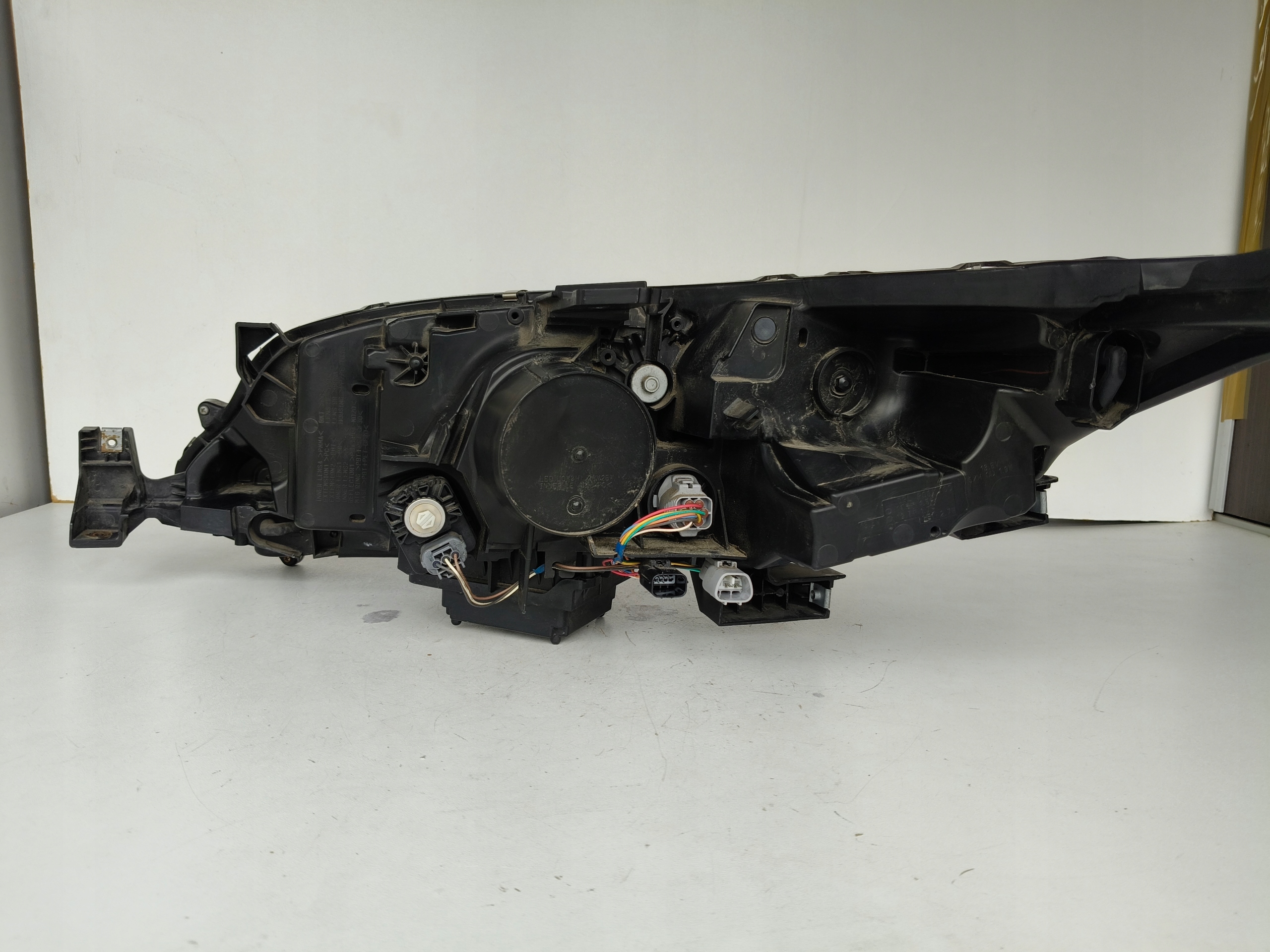 light right REFLEKTOR MITSUBISHI ECLIPSE CROSS 17- FULL LED