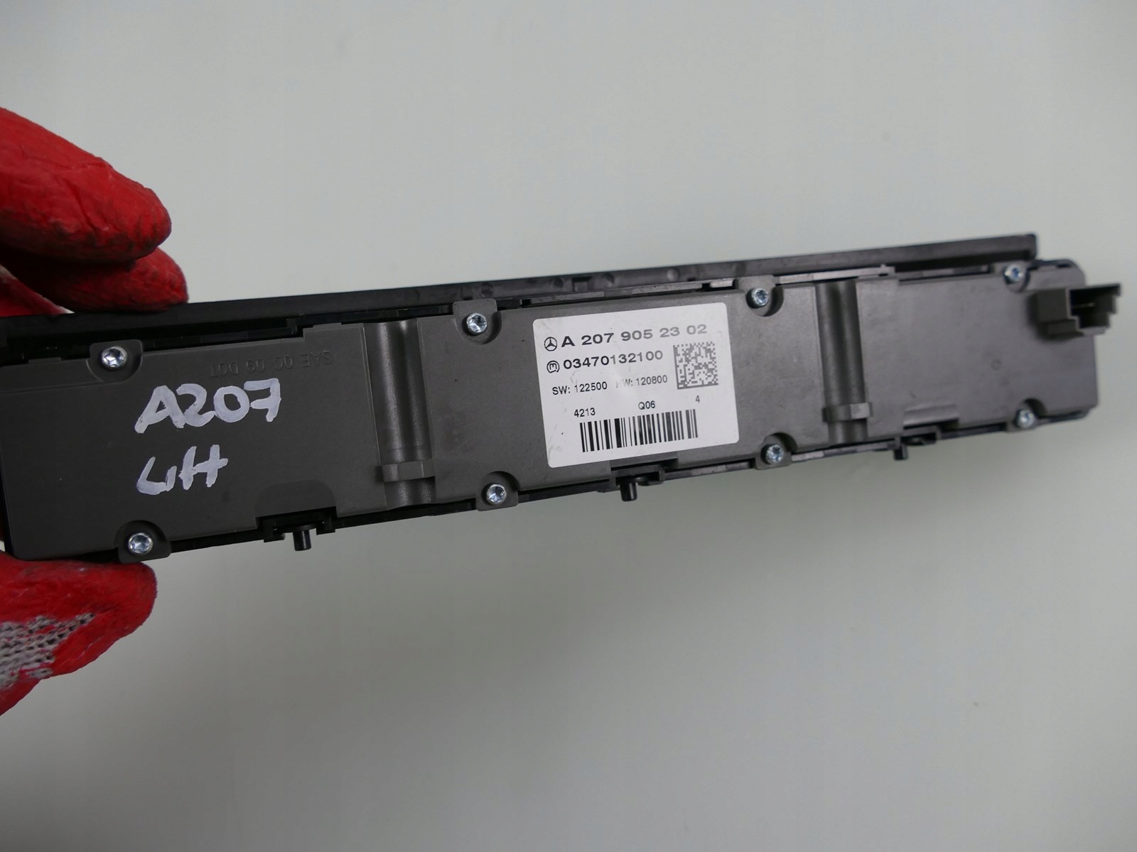 MERCEDES A207 W207 LIFT PANEL Sitze PDC Warnblickschalter A2079052302