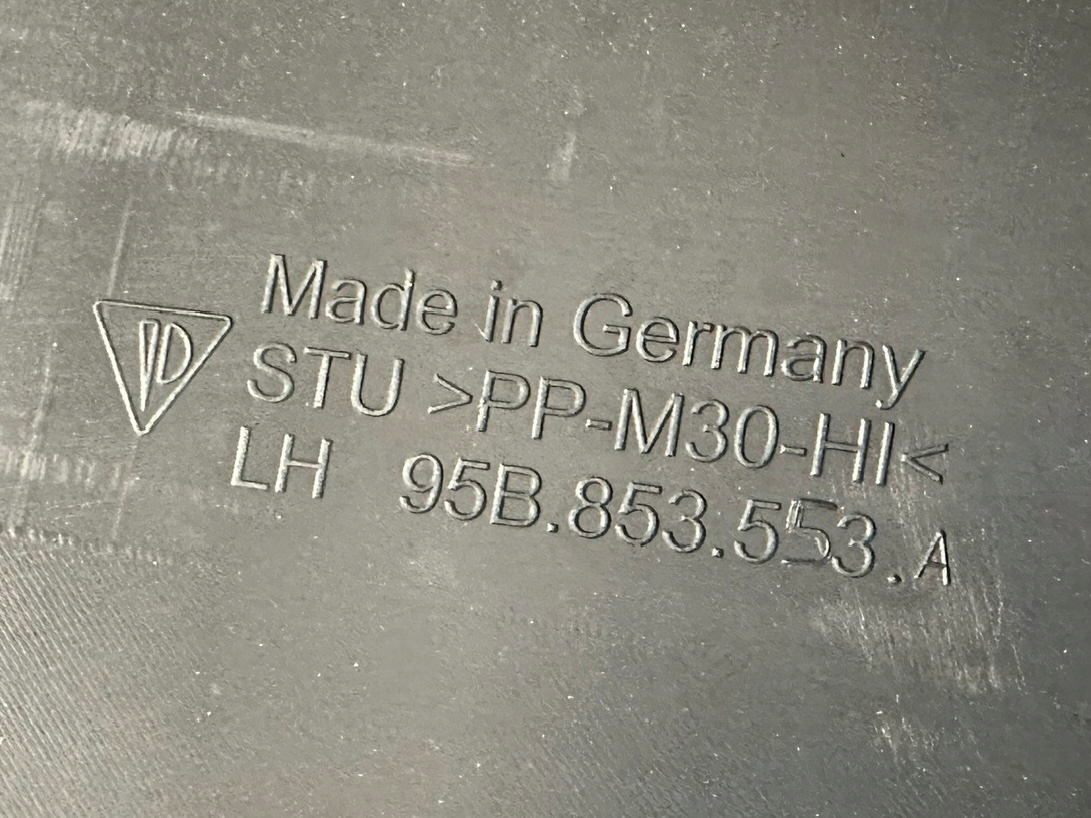 PORSCHE MACAN молдинг порога LH 95B853553A