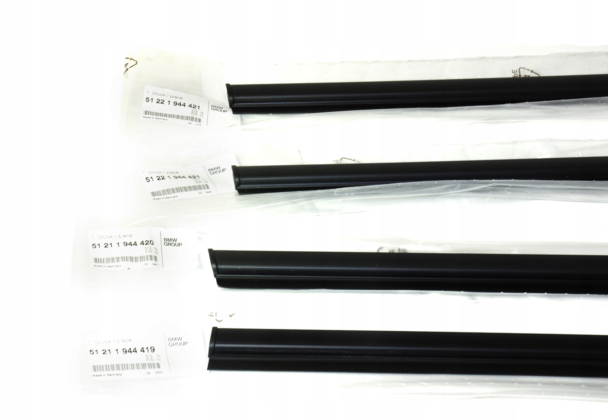 USZCZELKA DOLNA DRZWI BMW 5 E34 ORYGINAL KPL P T