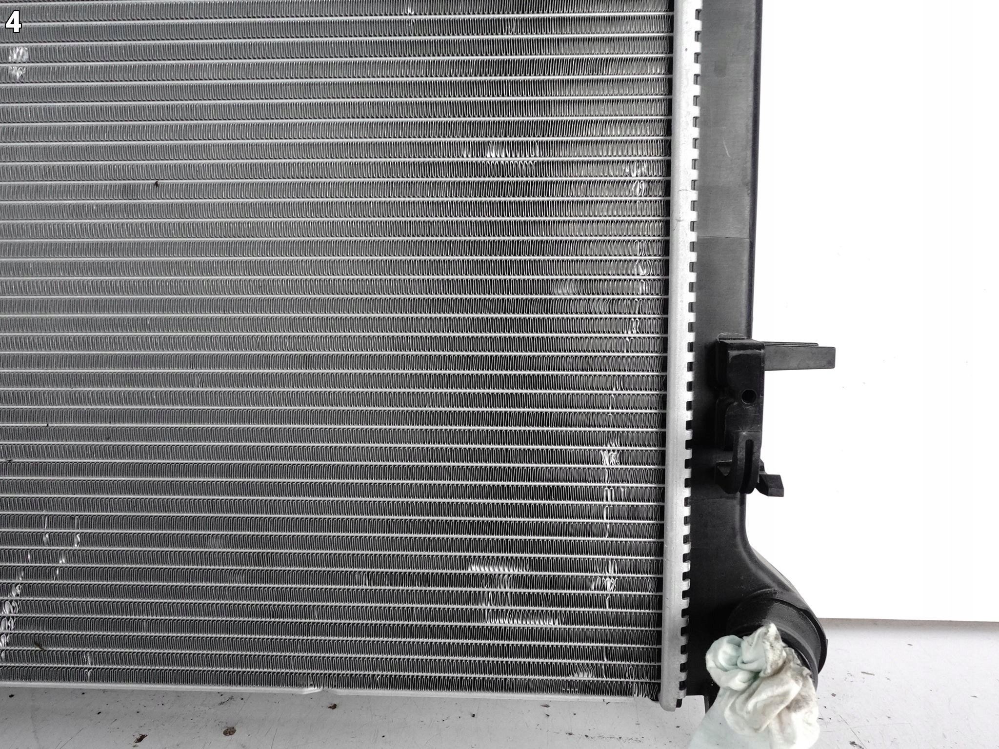 RENAULT AUSTRAL HHN 22- water cooler front ORG 214106681R