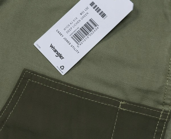WRANGLER CASEY JONES UTILITY spodnie Kolor zielony