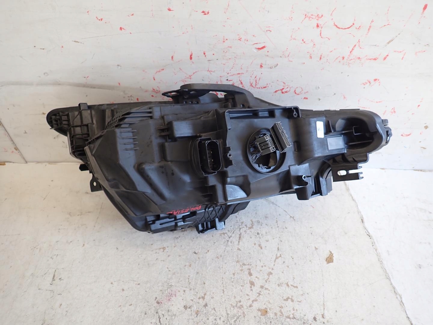light front front left POLESTAR II 2020- FULL LED 32420482