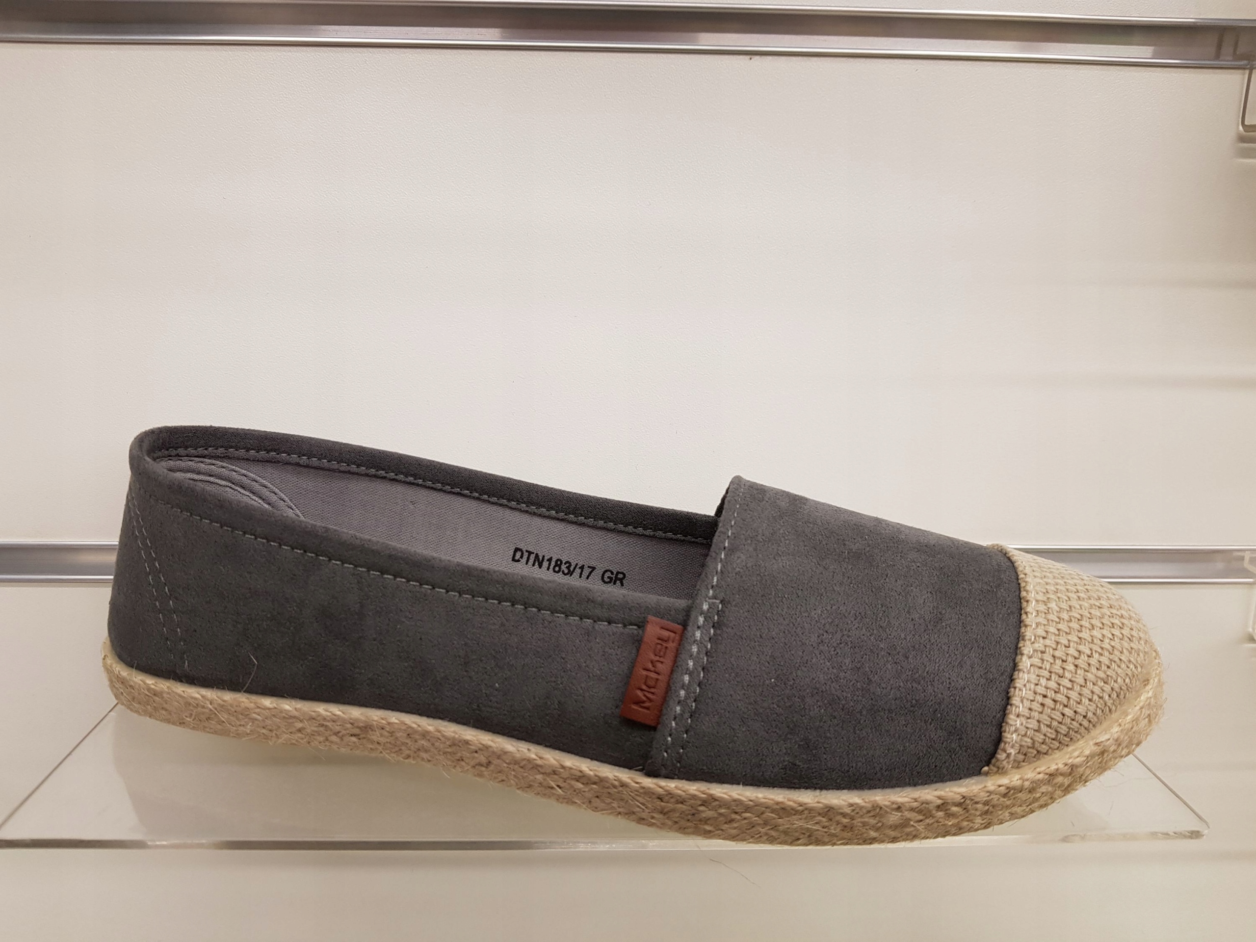 

Półbuty McKey DTN183/17 Gr 39