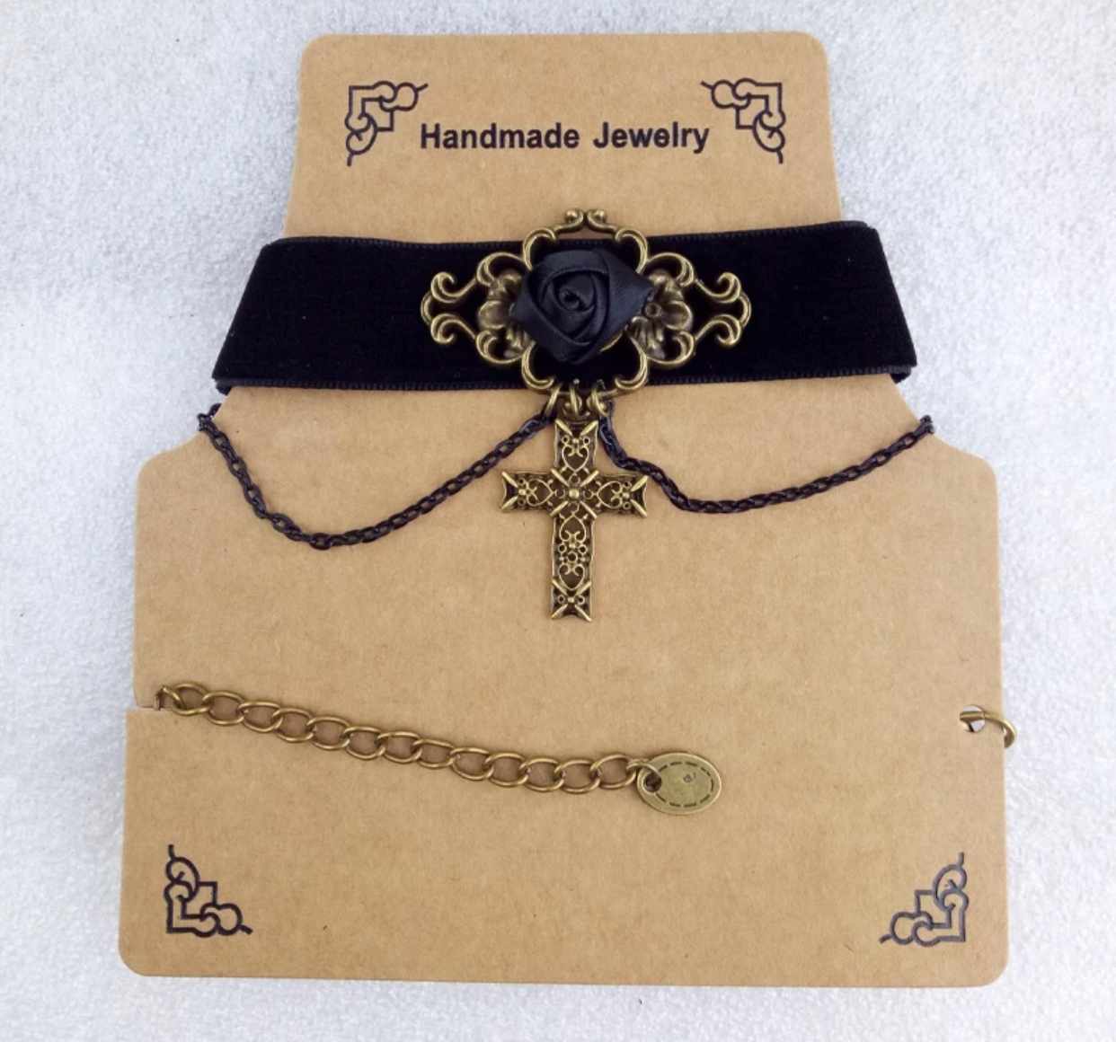 CHOKER CZARNY Z KRZYŻEM NA TASIEMCE SZYJE KRZYŻ Marka Inna marka