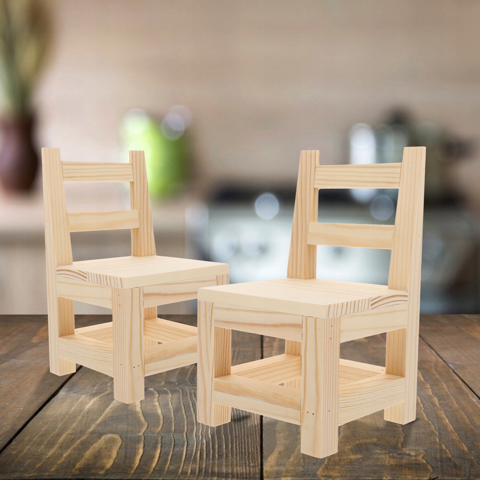 Mini drewniany stołek w stylu retro Marka Inna