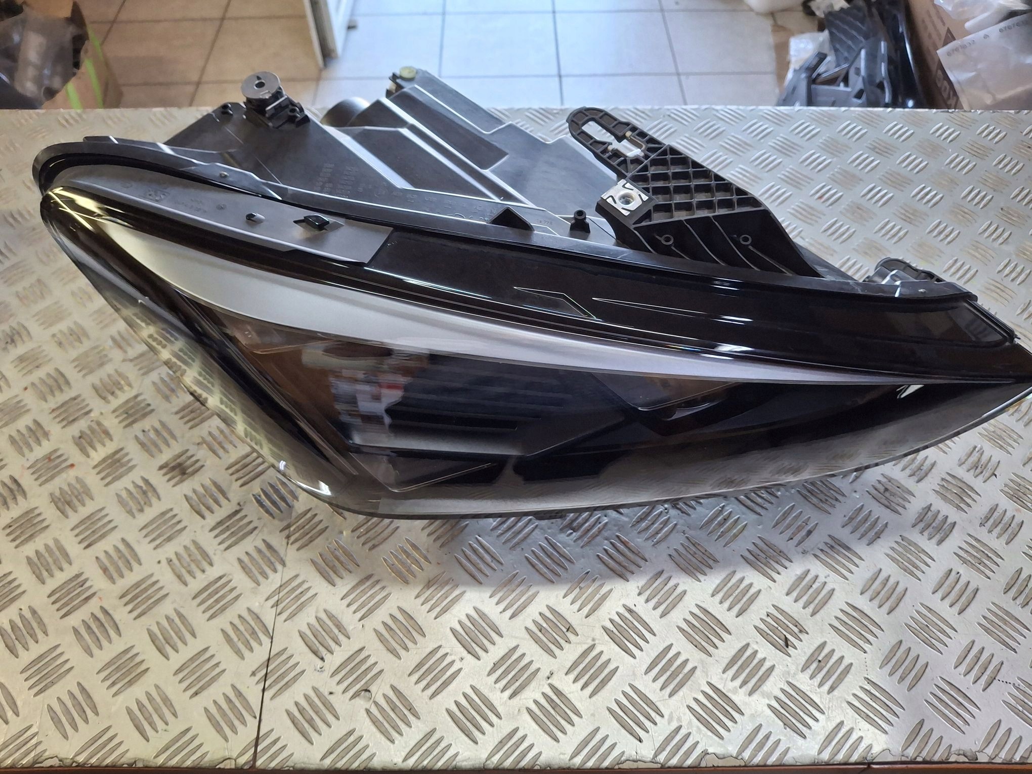 feu droit avant FULL LED CUPRA FORMENTOR LIFT 2024R->
